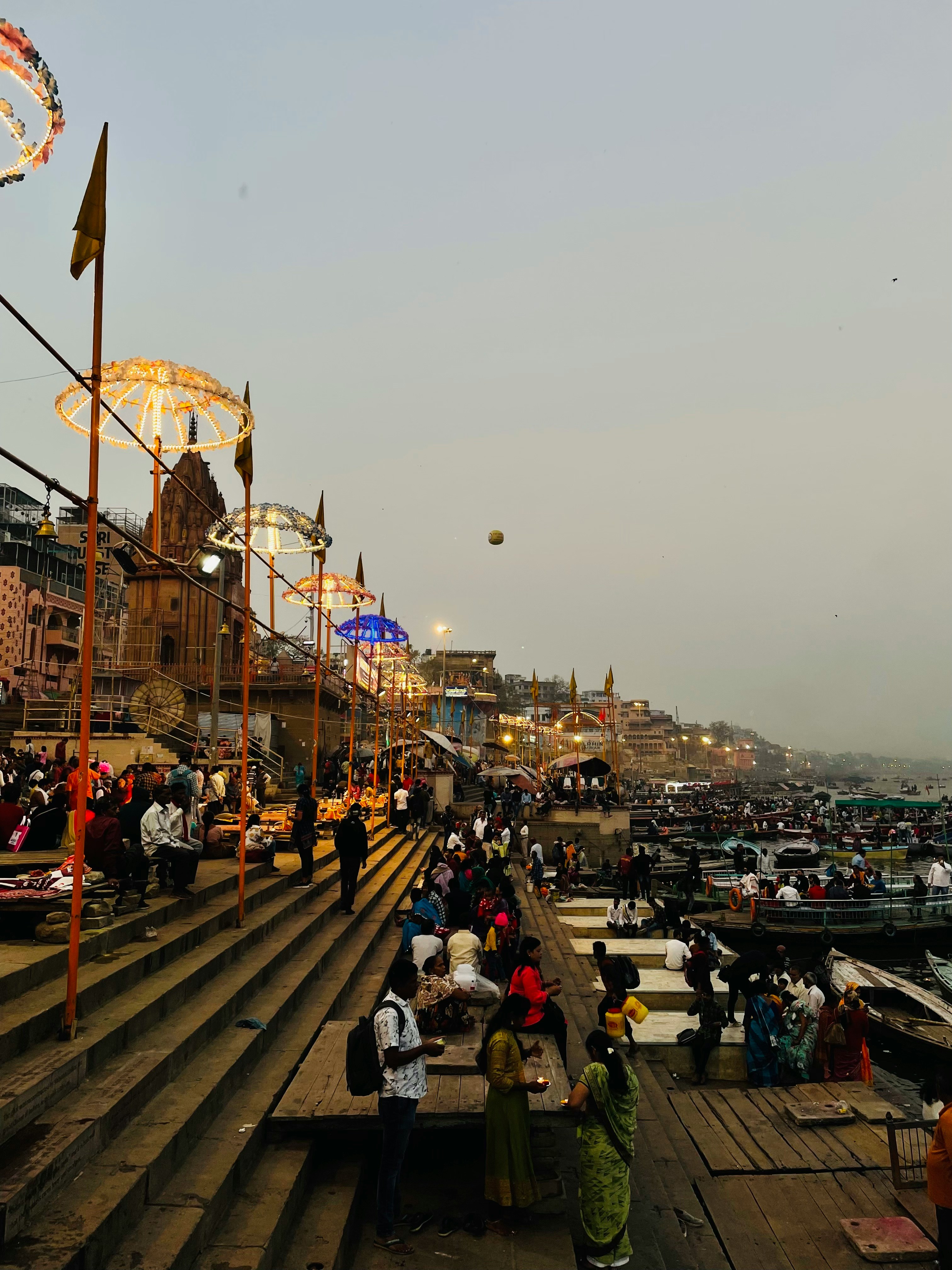Varanasi background 2